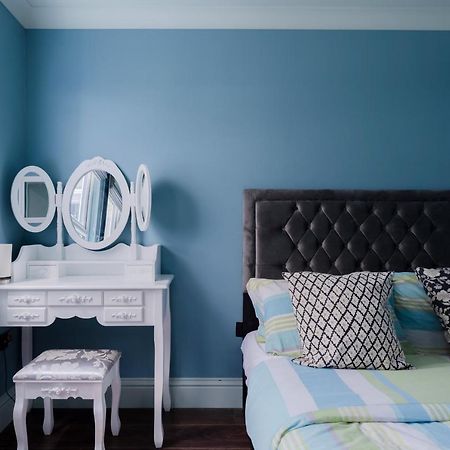Central Stylish 2-Bed Apartment In Londres Exterior foto